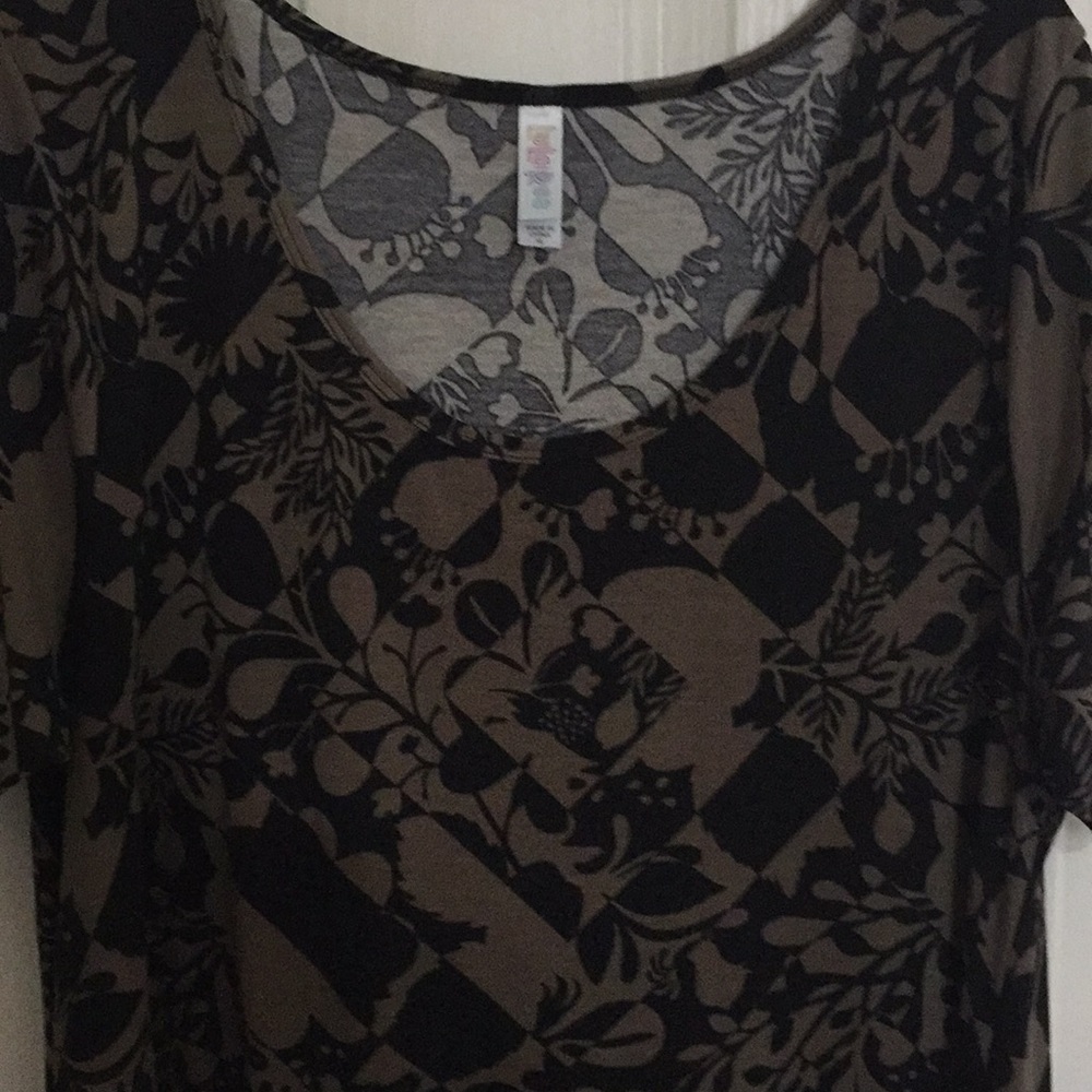 Lularoe perfect tee